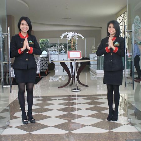 Agria Hotel Bogor Exteriér fotografie