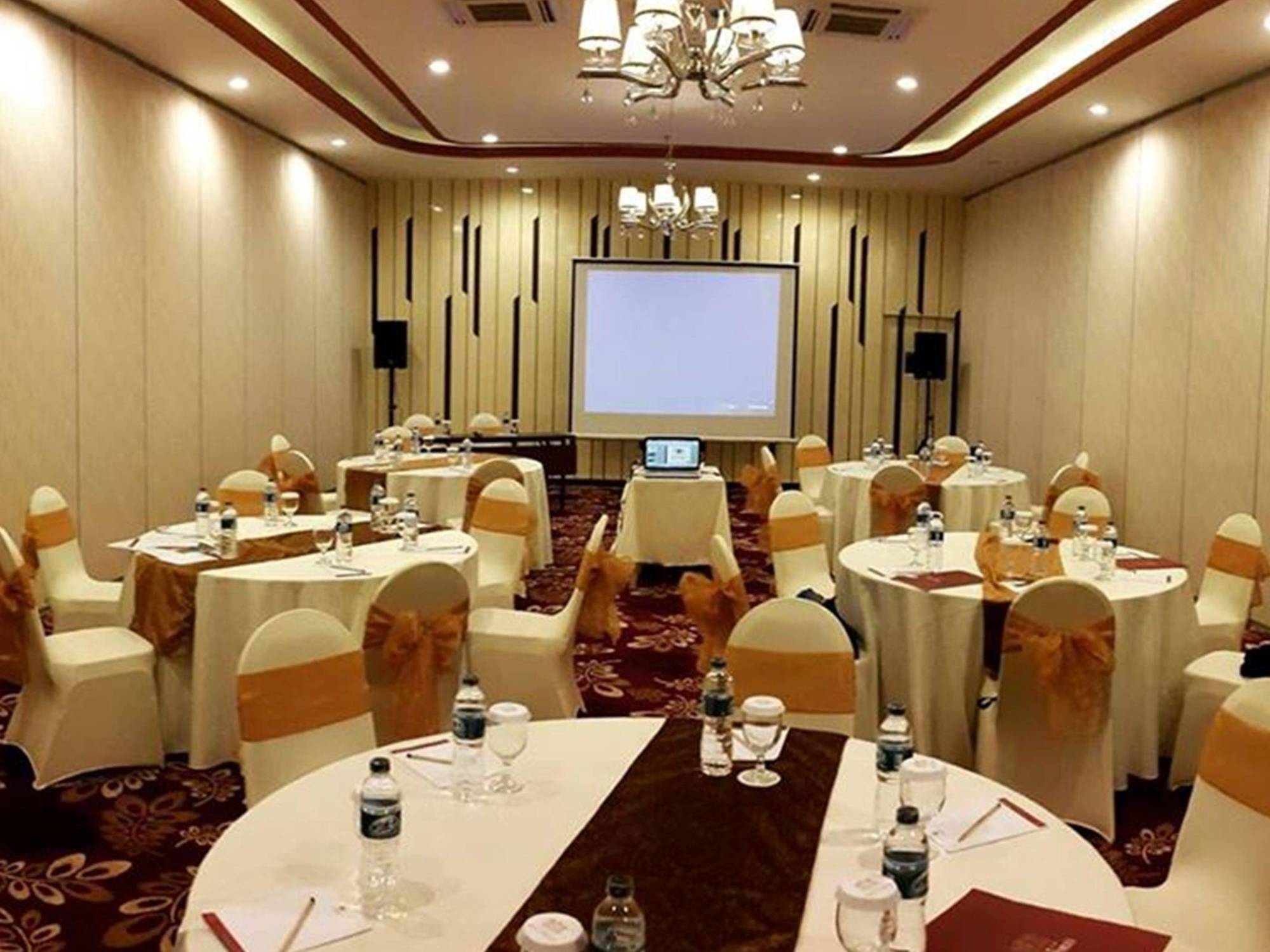 Agria Hotel Bogor Exteriér fotografie