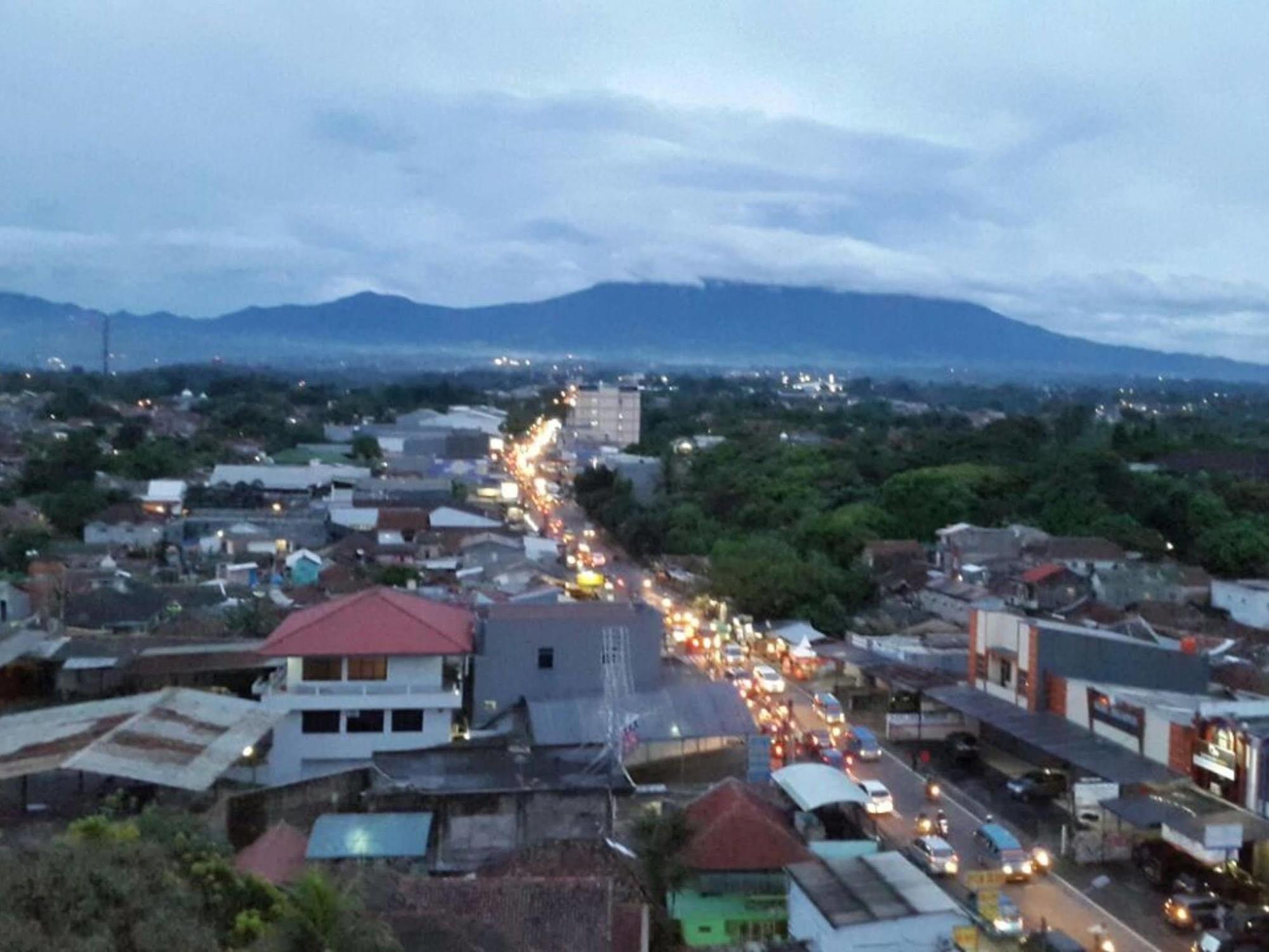 Agria Hotel Bogor Exteriér fotografie