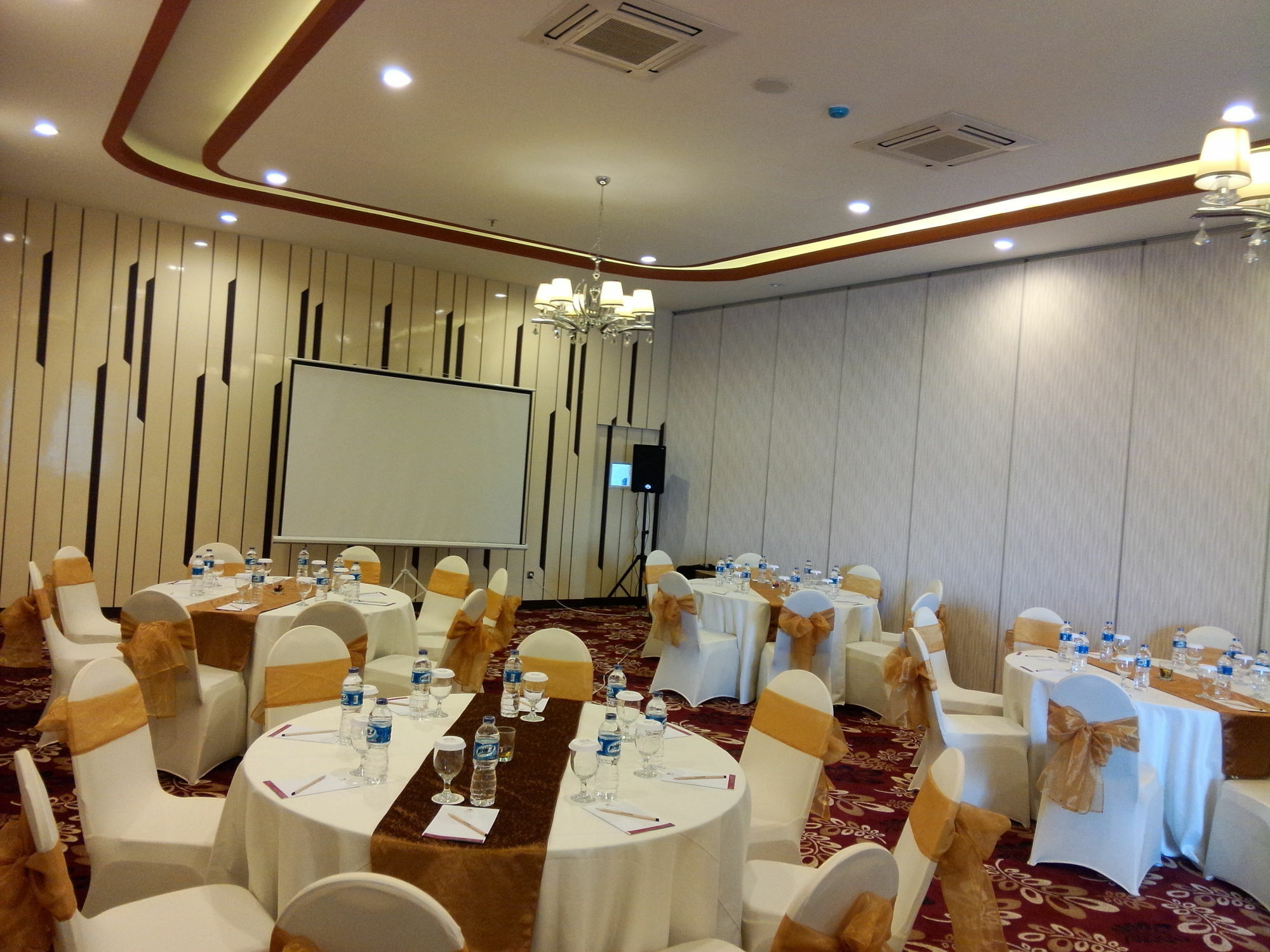Agria Hotel Bogor Exteriér fotografie
